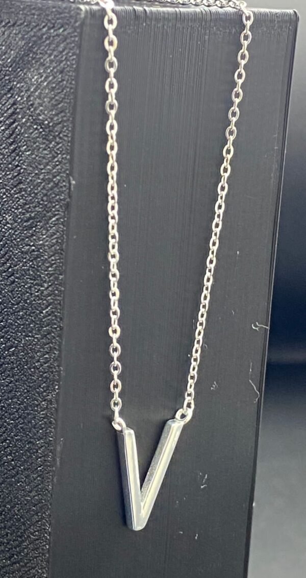 Cadena de letras en plata - Image 3