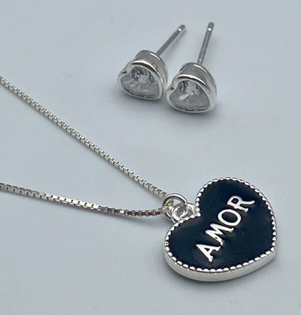 Set cadena y aretes de plata