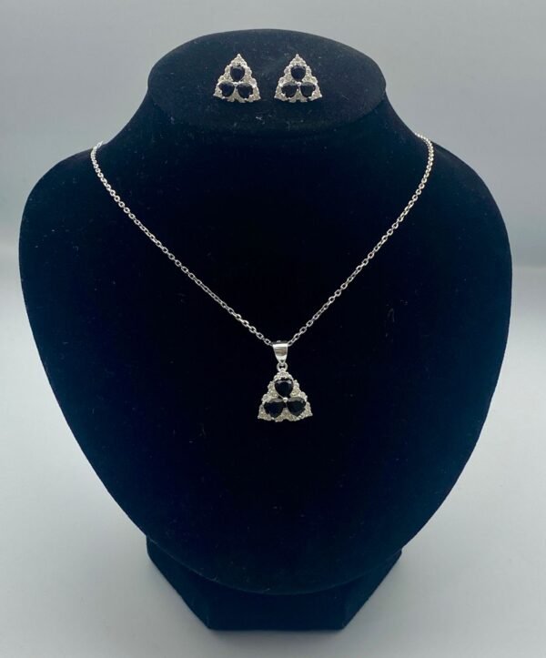 Set cadena y aretes de plata - Image 2