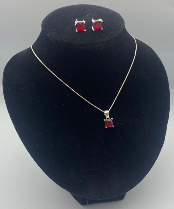 Set cadena y aretes de plata - Image 3