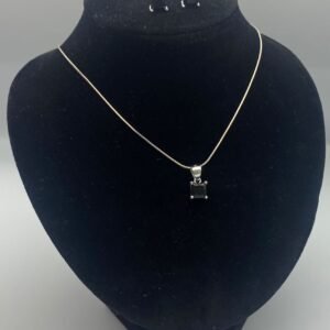 Set cadena y aretes de plata