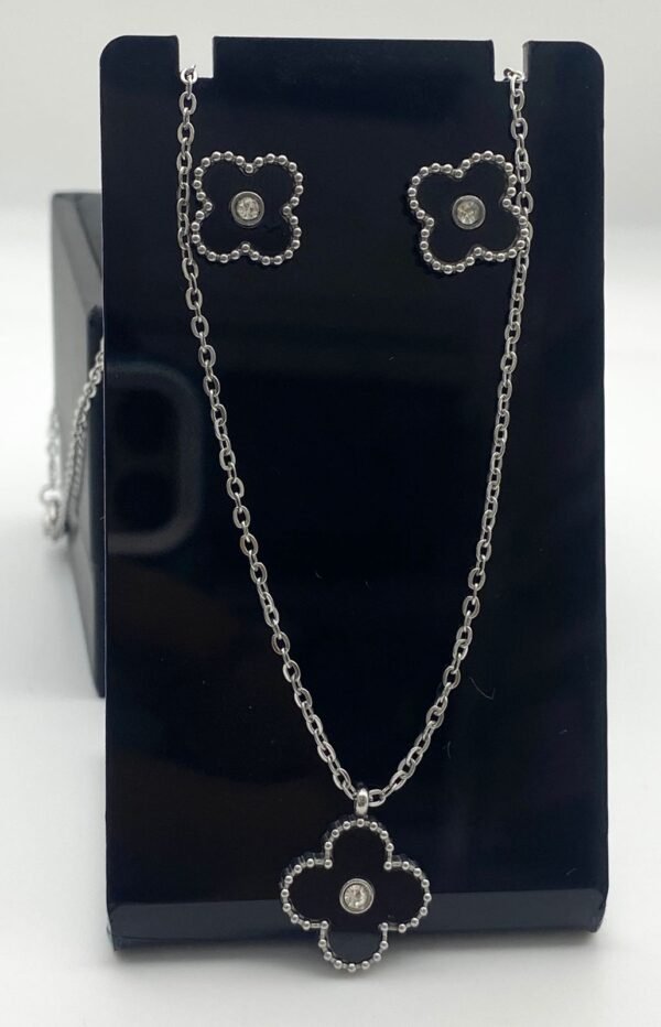 Cadena y aretes de acero - Image 7
