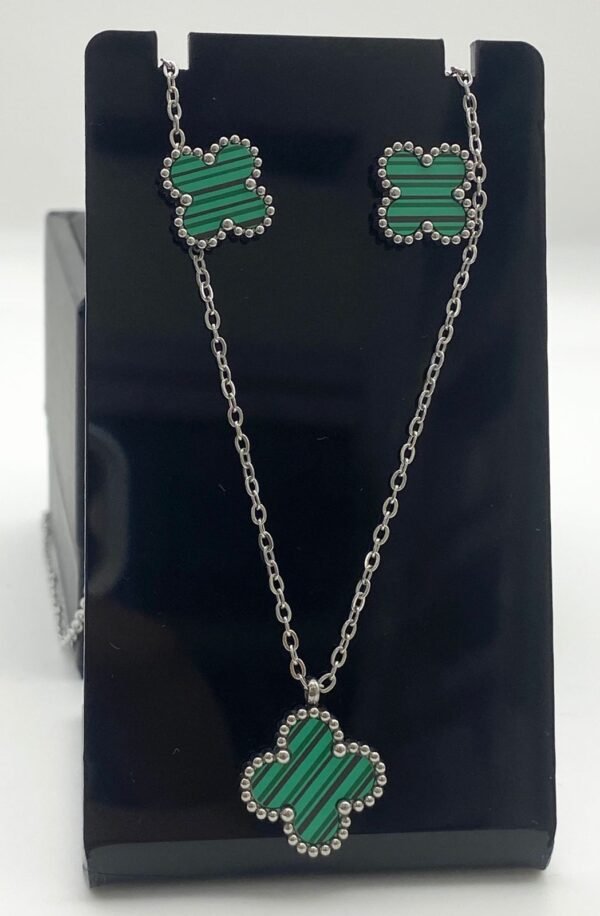 Cadena y aretes de acero - Image 11