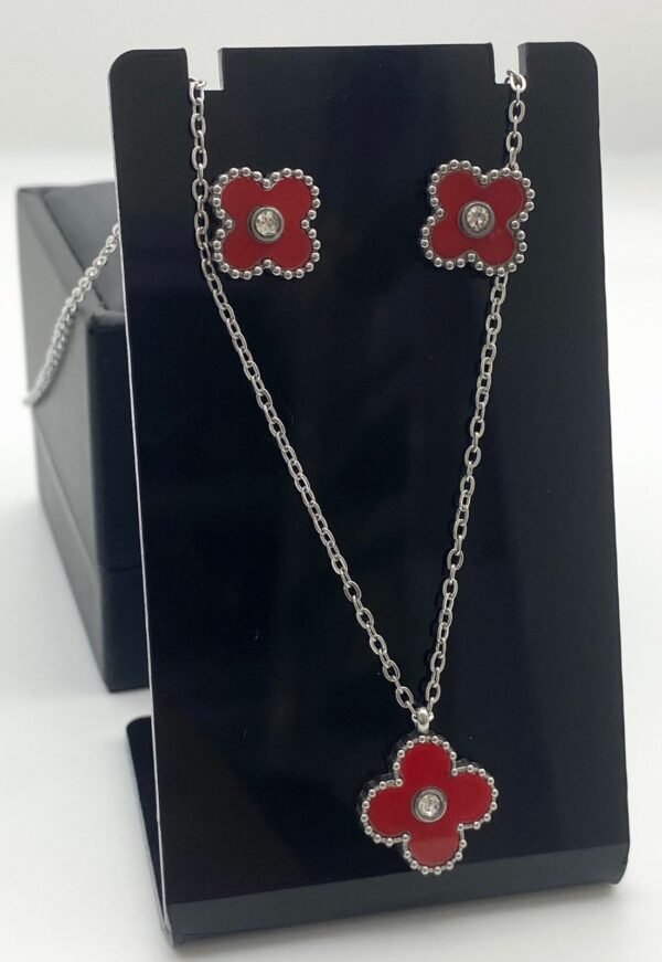 Cadena y aretes de acero - Image 14