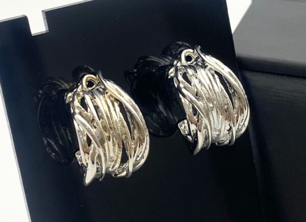 Aretes de acero - Image 6