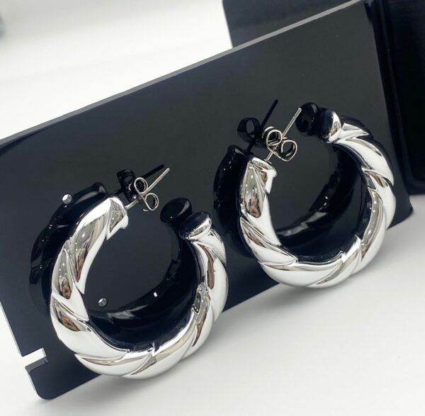Aretes de acero - Image 8